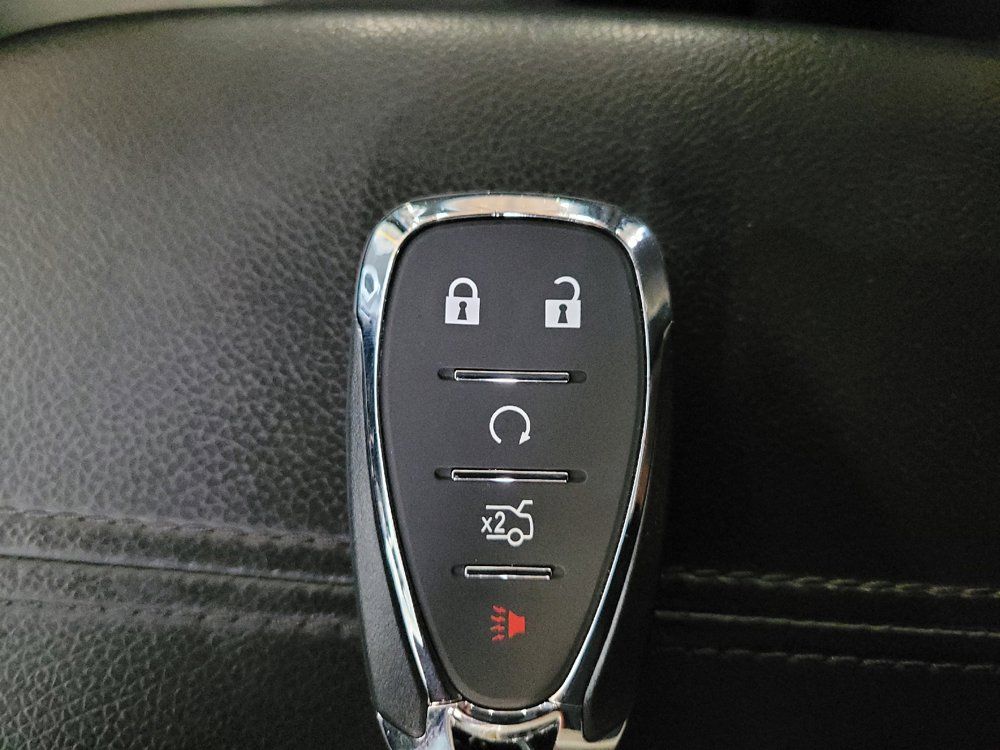Used 2020 Chevrolet Malibu LT FWD image 32