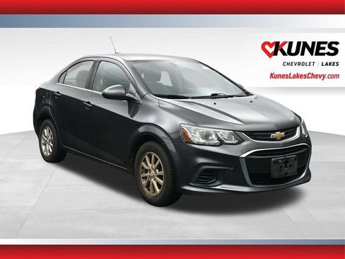 Used 2017 Chevrolet Sonic LT FWD image 1