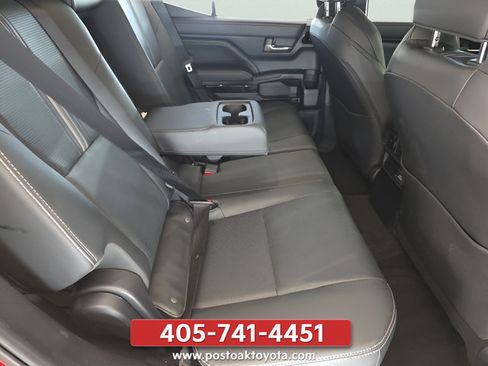Used 2025 Toyota 4Runner Limited w/ Tow Technology Package AWD/4WD image 28