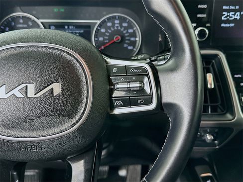 Certified 2023 Kia Sorento S image 10