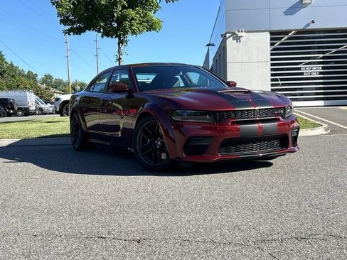 Used 2022 Dodge Charger Scat Pack RWD image 1