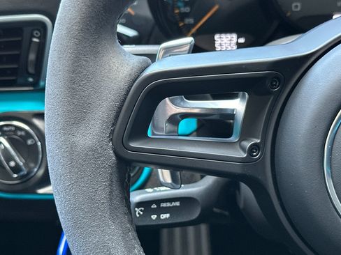 Used 2018 Porsche 911 GT2 RS RWD image 28