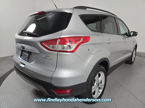 Used 2016 Ford Escape SE w/ Equipment Group 201A image 6