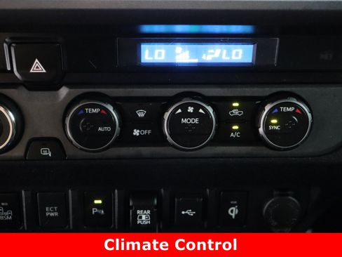 Used 2021 Toyota Tacoma TRD Off-Road w/ Technology Package image 20