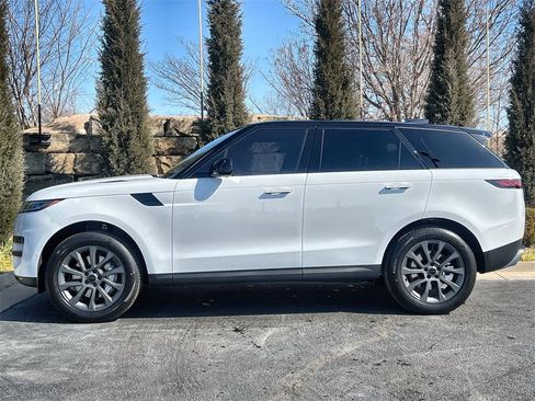 New 2026 Land Rover Range Rover Sport SE image 2