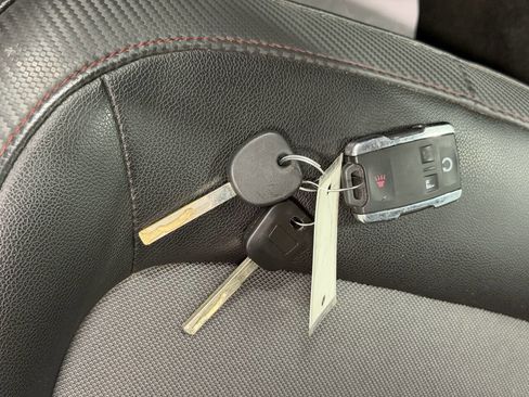 Used 2016 GMC Canyon SLE w/ All Terrain Adventure Package image 45