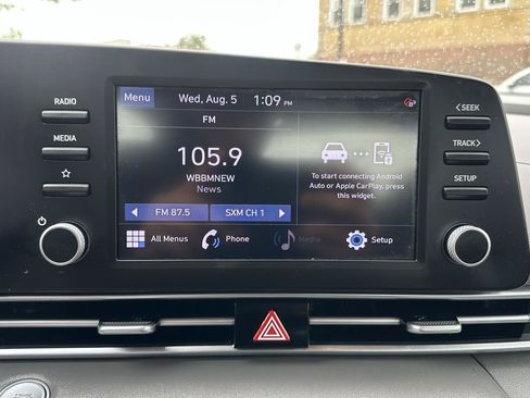 Used 2023 Hyundai Elantra SEL FWD image 17