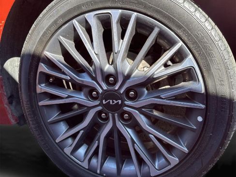 Used 2023 Kia Forte GT-Line image 8