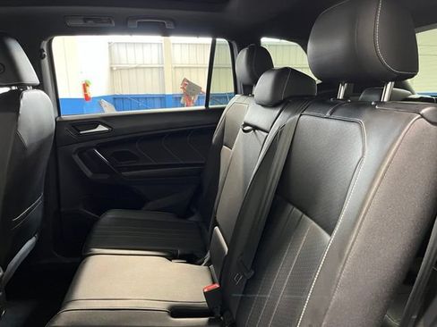Used 2022 Volkswagen Tiguan SE R-Line FWD image 18