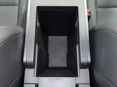Used 2026 GMC Terrain AT4 AWD/4WD image 28