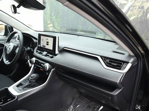 Certified 2024 Toyota RAV4 LE image 24