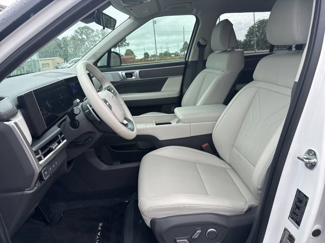 Used 2024 Hyundai Santa Fe SEL FWD image 25