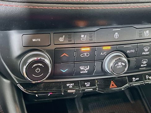 Used 2023 Dodge Durango R/T AWD/4WD image 20