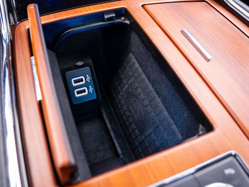 Used 2019 Lincoln Navigator Reserve AWD/4WD image 31