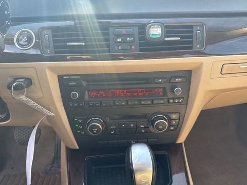 Used 2011 BMW 328i xDrive Sedan image 15