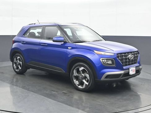 Used 2025 Hyundai Venue SEL FWD image 9