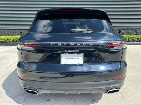 Certified 2023 Porsche Cayenne AWD/4WD image 12