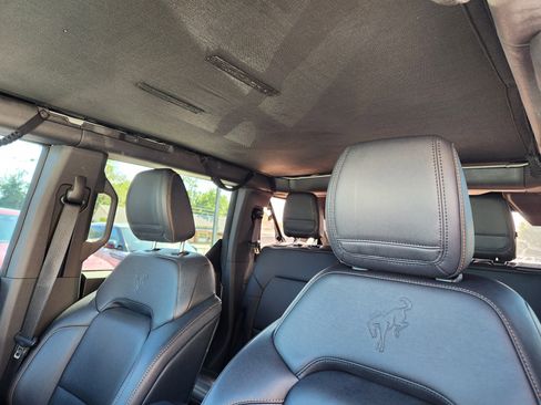 Used 2022 Ford Bronco Badlands image 12