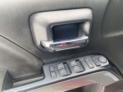 Used 2018 Chevrolet Silverado 1500 LT image 26