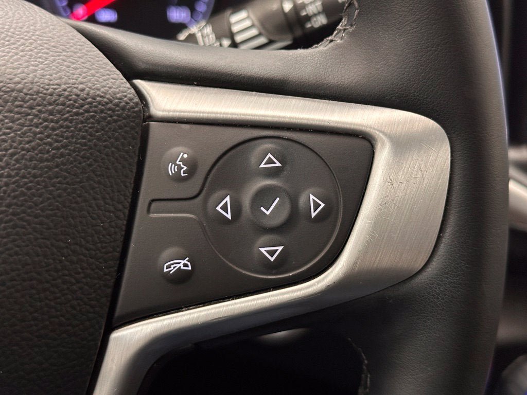 Used 2024 GMC Terrain SLT FWD image 12