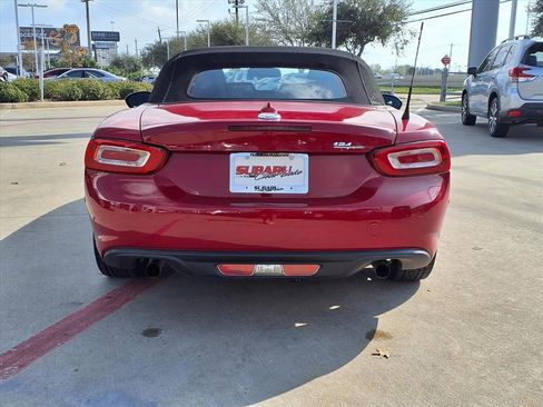 Used 2020 FIAT 124 Spider Classica w/ Technology Group image 6