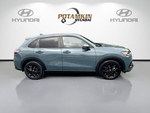 Used 2023 Honda HR-V Sport image 4