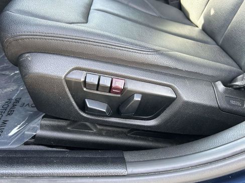 Used 2015 BMW 320i xDrive Sedan AWD/4WD image 17