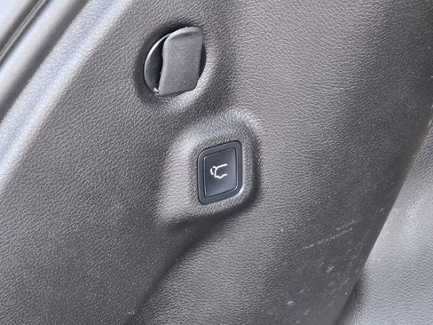 Used 2022 Jeep Compass Limited w/ Elite Group image 14