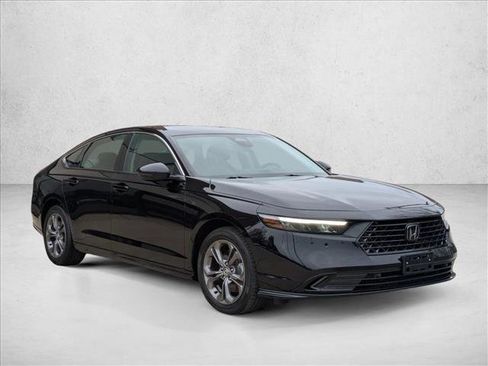 Used 2023 Honda Accord EX-L image 3