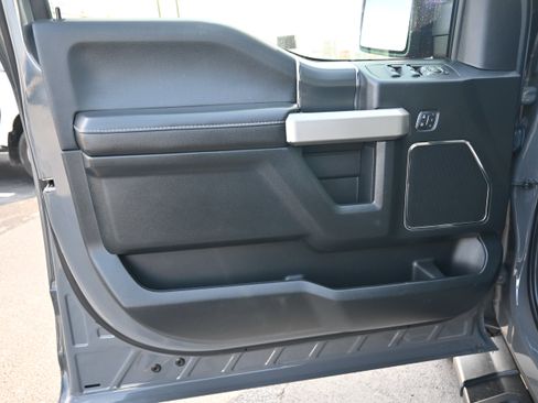 Used 2020 Ford F150 Lariat image 16