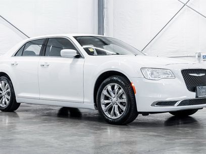 Used 2022 Chrysler 300 Touring