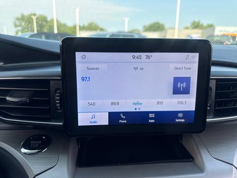Used 2023 Ford Explorer XLT w/ Equipment Group 202A AWD/4WD image 38