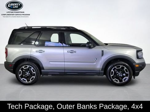 Used 2023 Ford Bronco Sport Outer Banks w/ Tech Package AWD/4WD image 2