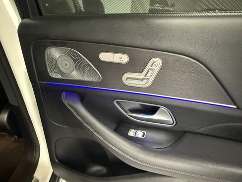 Used 2020 Mercedes-Benz GLS 450 4MATIC image 46