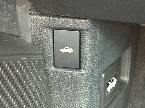 Used 2023 Honda Accord LX image 31