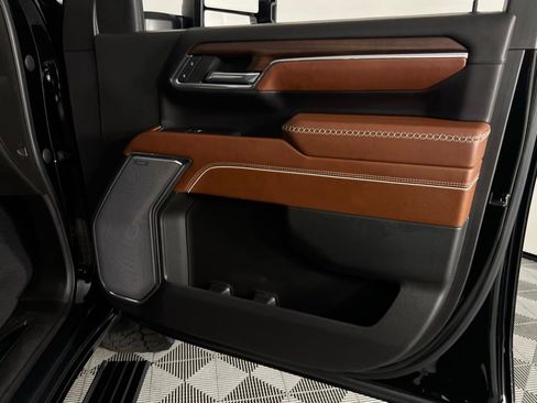 Used 2024 GMC Sierra 3500 Denali Ultimate image 31