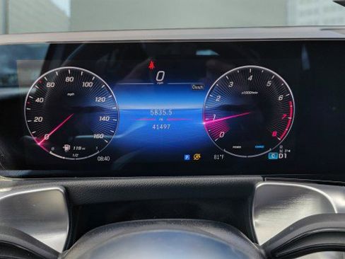 Used 2024 Mercedes-Benz GLB 250 image 27