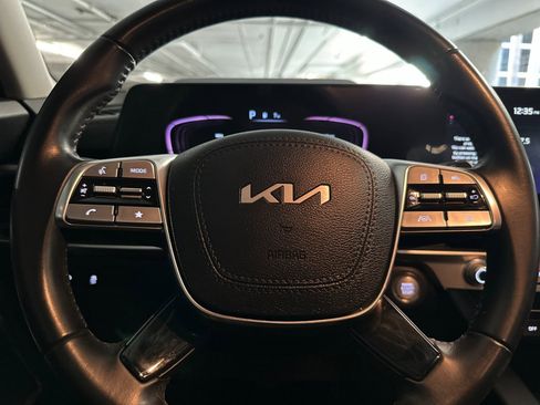 Used 2023 Kia Telluride LX image 23