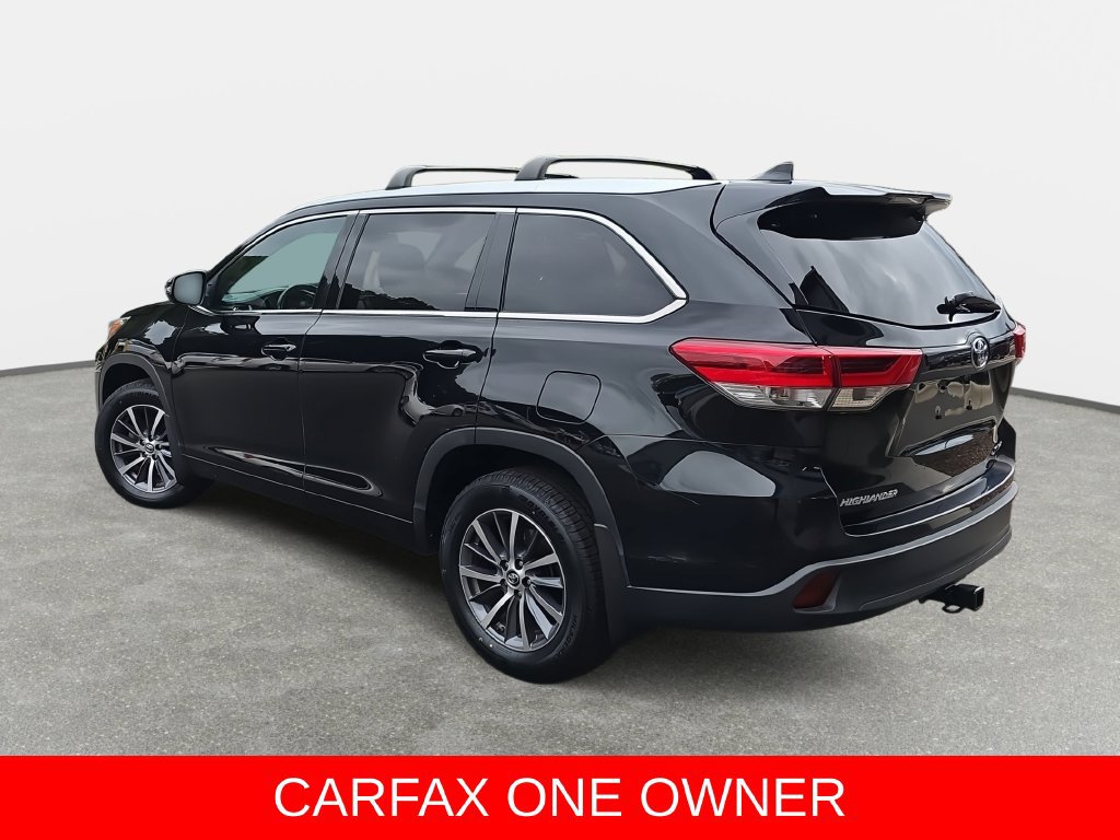 Used 2017 Toyota Highlander XLE AWD/4WD image 7