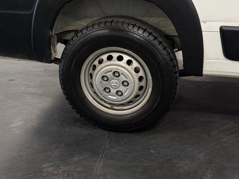 Used 2025 RAM ProMaster 2500 w/ Convenience Group FWD image 30