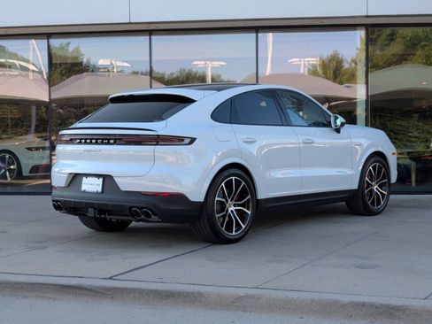 New 2026 Porsche Cayenne S image 9