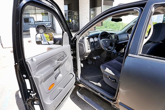 Used 2005 Dodge Ram 3500 Truck SLT w/ Quad Cab Big Horn Value Group RWD image 47