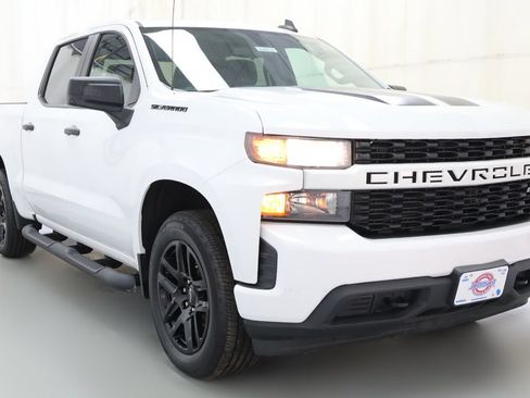 Certified 2020 Chevrolet Silverado 1500 Custom w/ Rally Edition AWD/4WD image 17