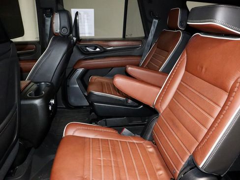Used 2023 GMC Yukon Denali Ultimate AWD/4WD image 23