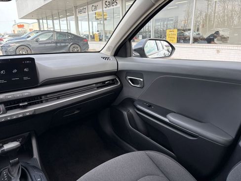 Used 2025 Kia K4 LXS image 34