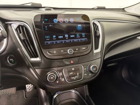 Used 2016 Chevrolet Malibu LT w/ Leather Package FWD image 14