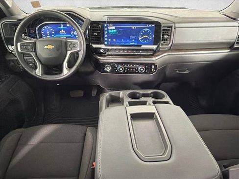 Used 2023 Chevrolet Silverado 1500 LT AWD/4WD image 22