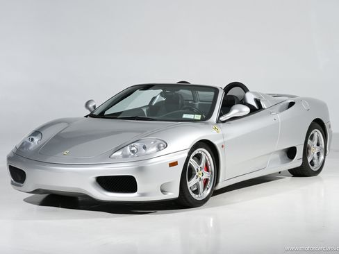 Used 2004 Ferrari 360 Spider RWD image 3