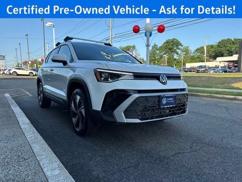 Used 2026 Volkswagen Taos SE w/ Taos Adventure Package AWD/4WD image 3