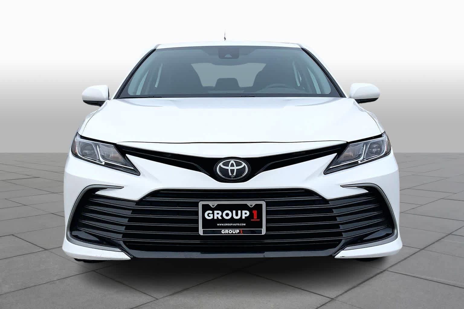 Used 2024 Toyota Camry LE FWD image 4